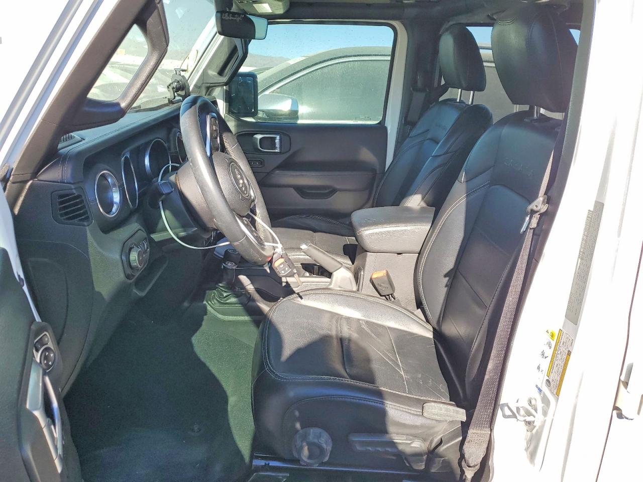 2018 JEEP WRANGLER UNLIMITED SAHARA photo 7