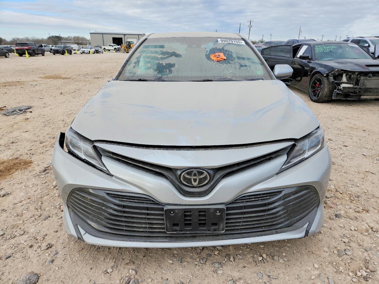 2019 TOYOTA CAMRY LE photo 5