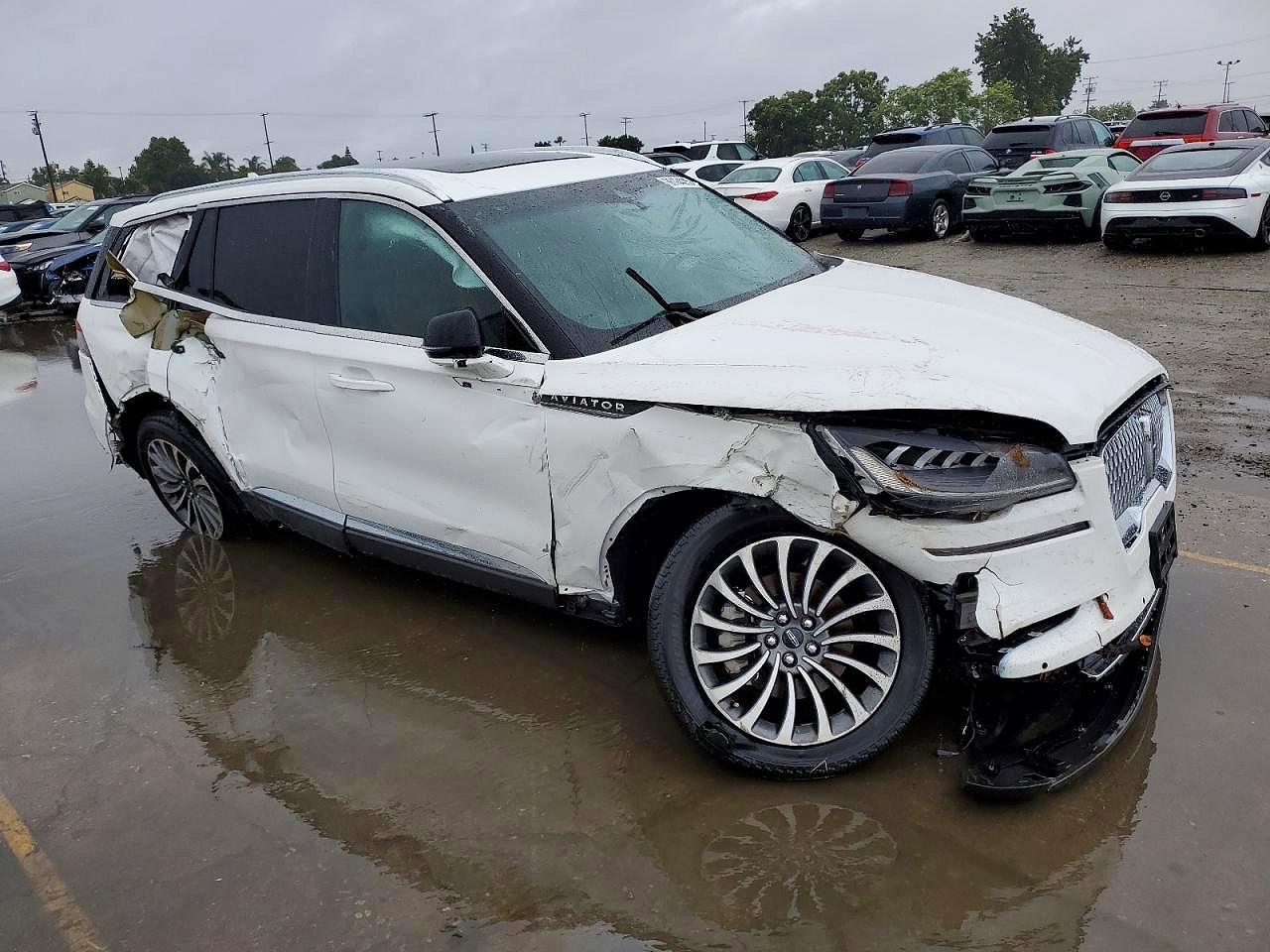 2023 LINCOLN AVIATOR RESERVE photo 4