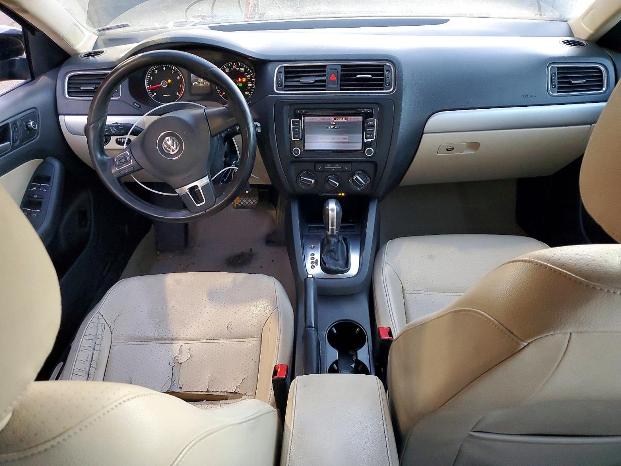 2013 VOLKSWAGEN JETTA SE photo 15