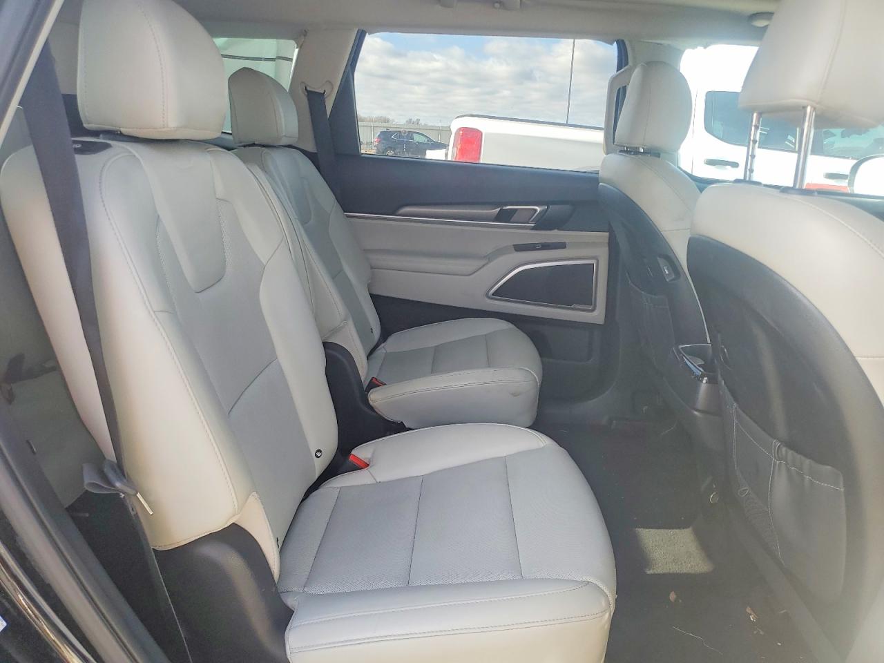 2021 KIA TELLURIDE S photo 11