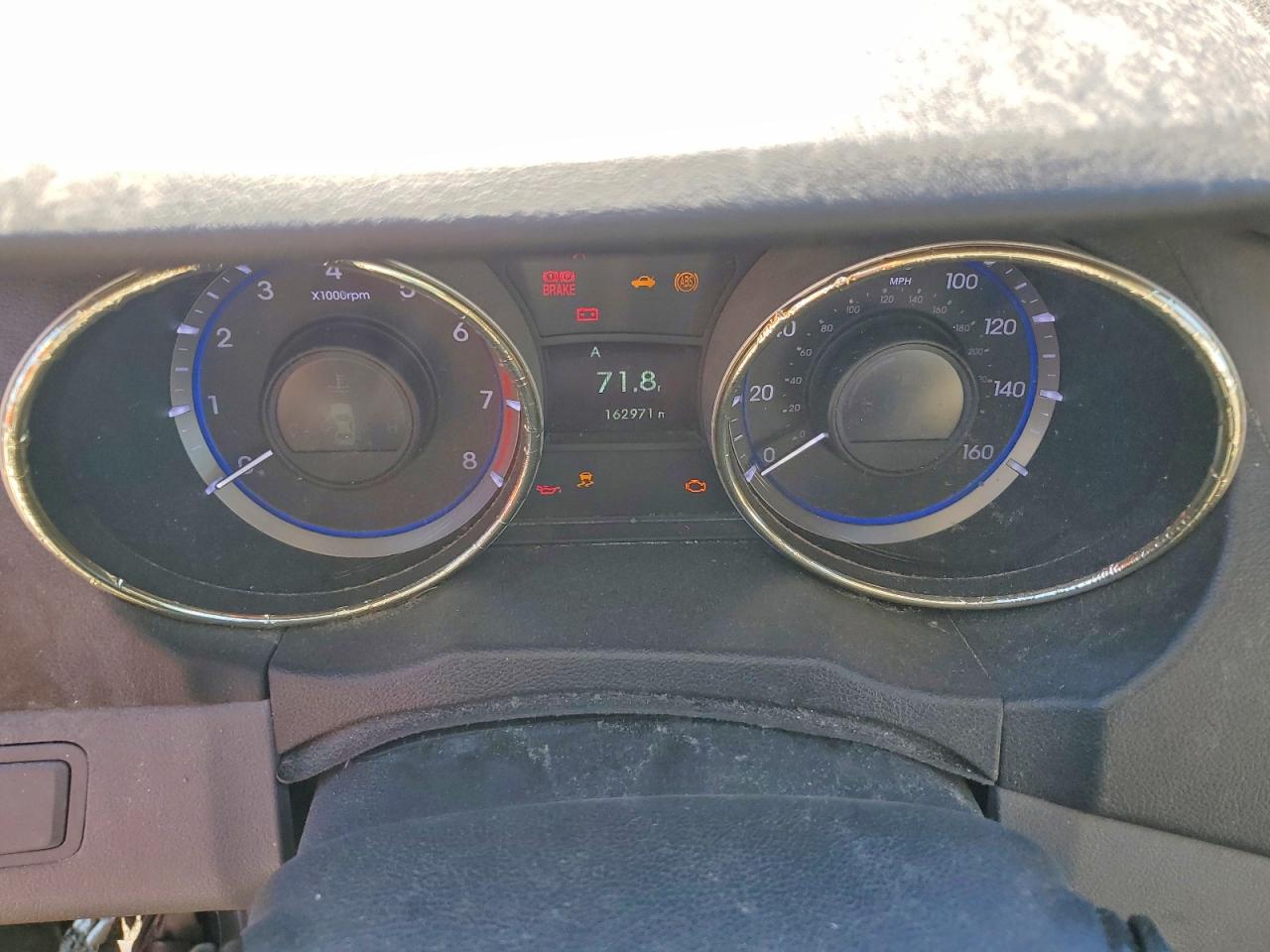 2013 HYUNDAI SONATA SE photo 9
