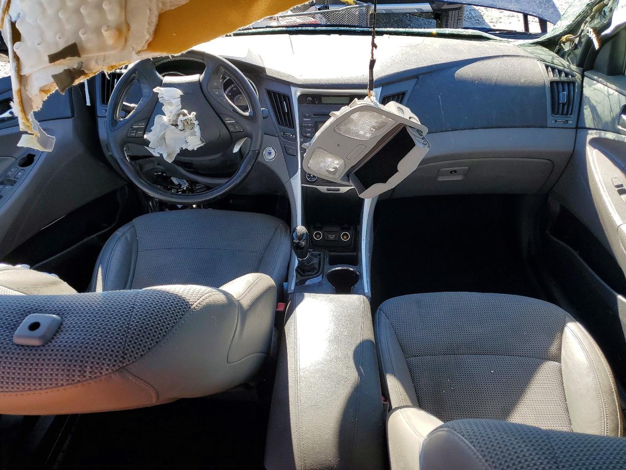 2013 HYUNDAI SONATA SE photo 8