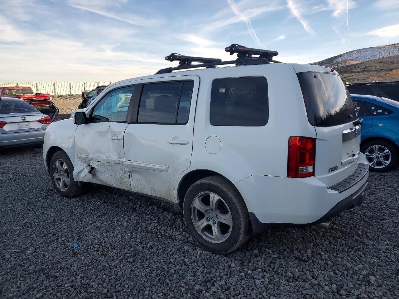 2015 HONDA PILOT EXL photo 2