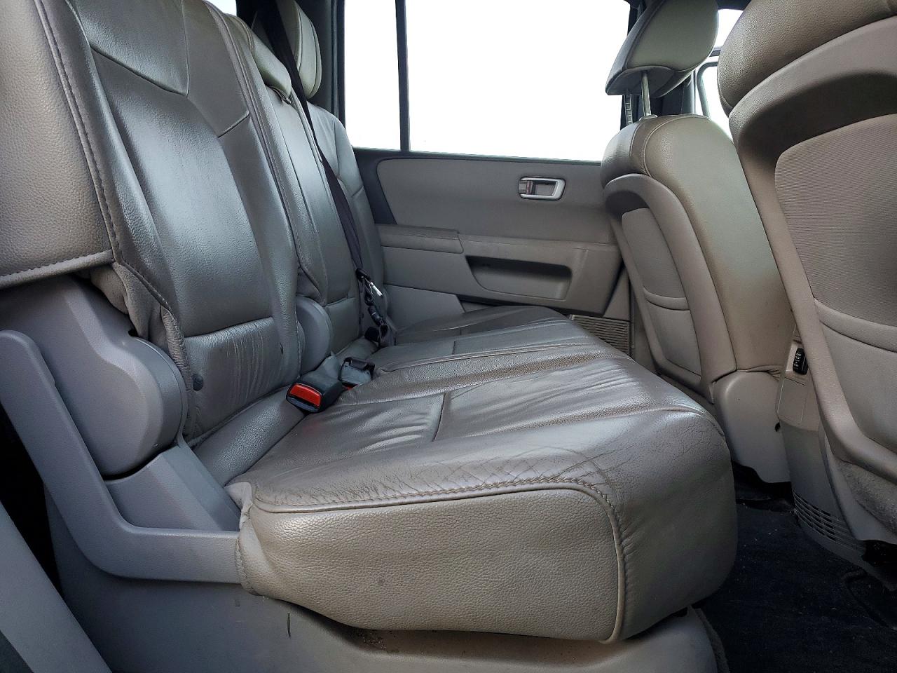 2015 HONDA PILOT EXL photo 11
