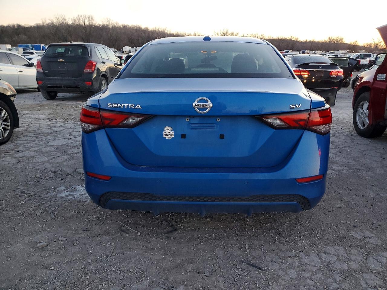2022 NISSAN SENTRA SV photo 6