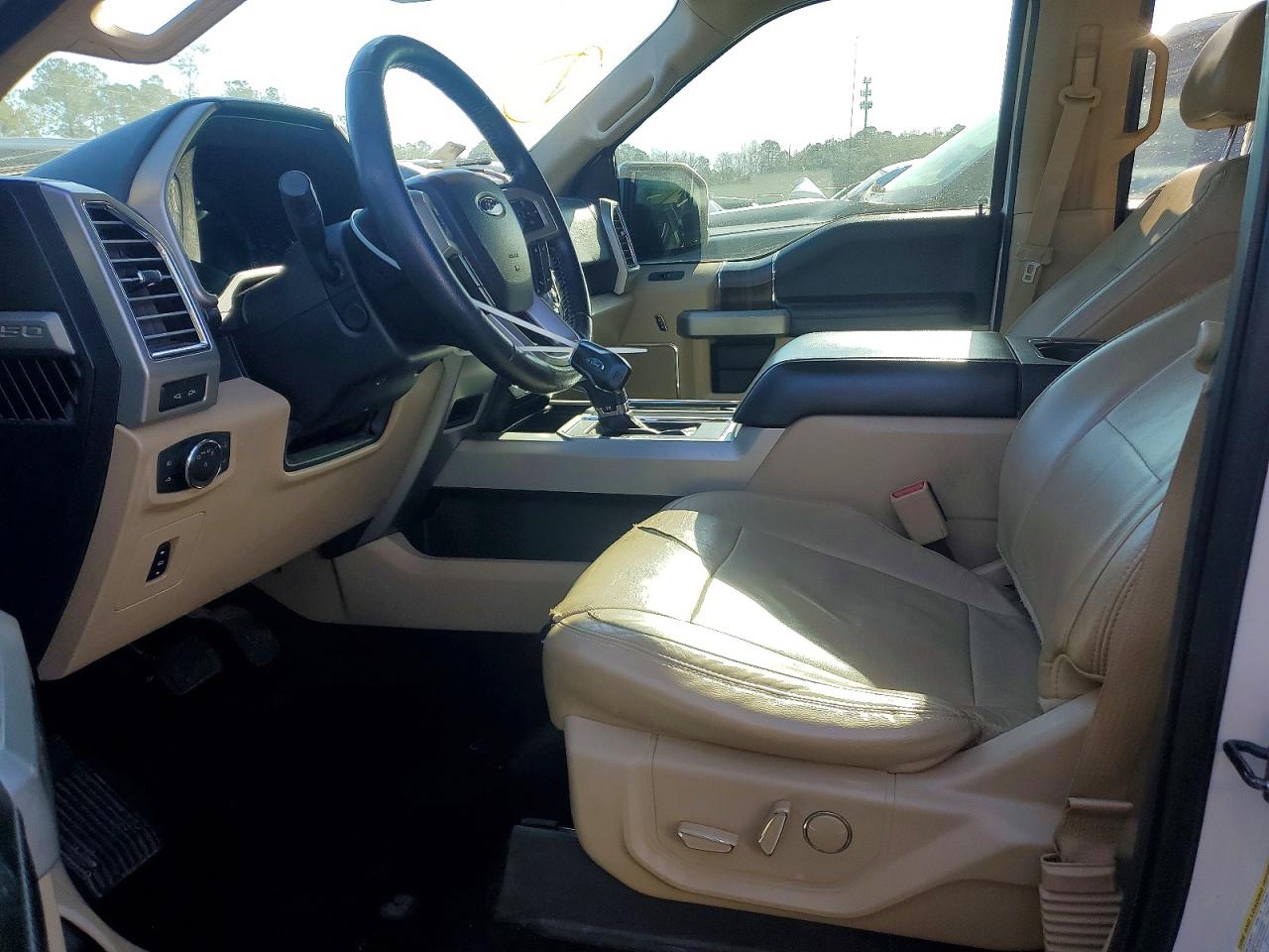 2015 FORD F150 SUPERCREW photo 13