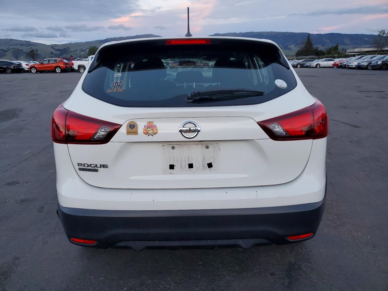 2019 NISSAN ROGUE SPORT S photo 11