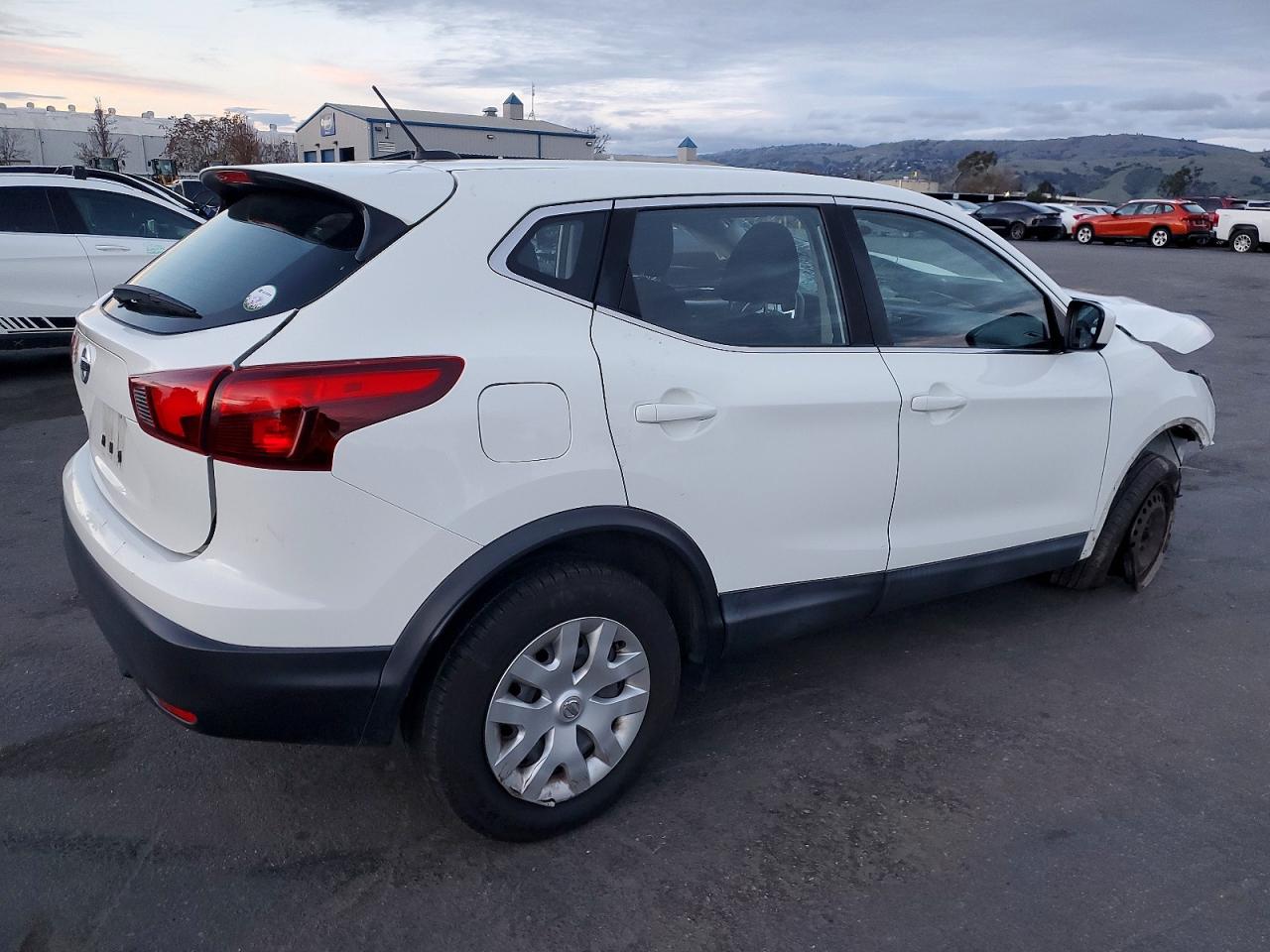 2019 NISSAN ROGUE SPORT S photo 5