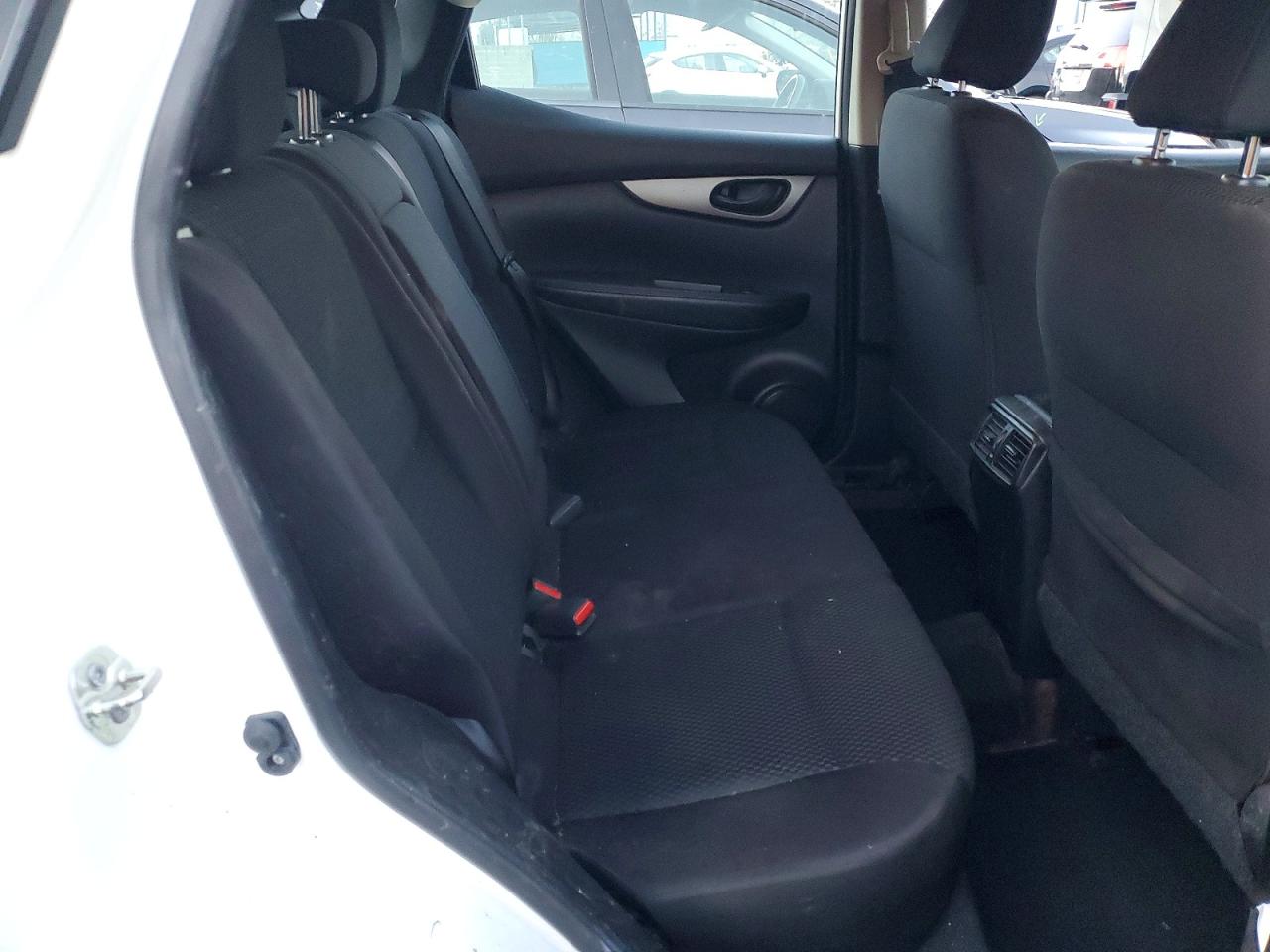 2019 NISSAN ROGUE SPORT S photo 21