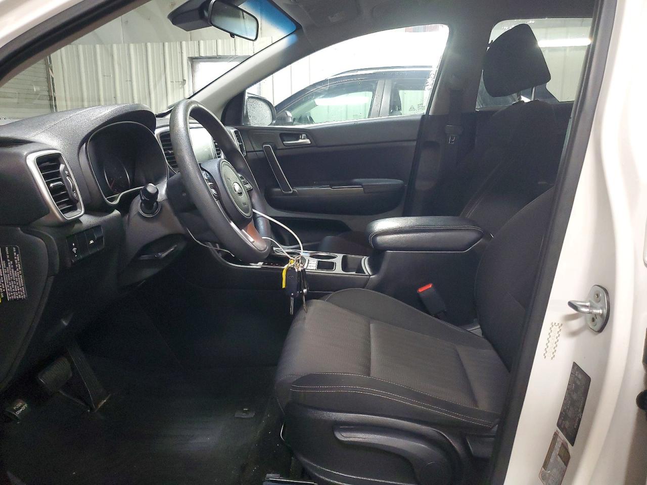 2021 KIA SPORTAGE LX photo 13