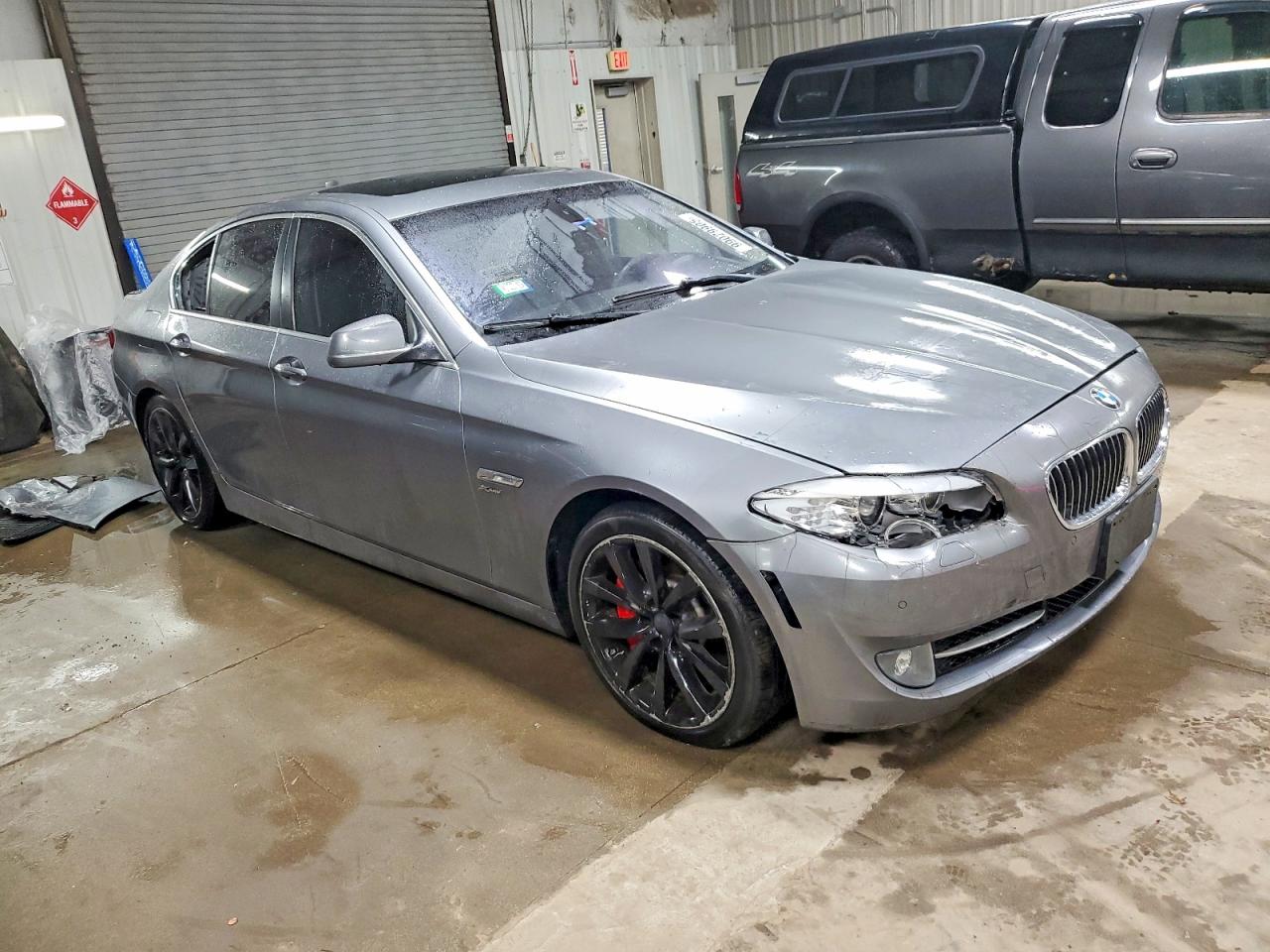 2011 BMW 535 XI photo 4