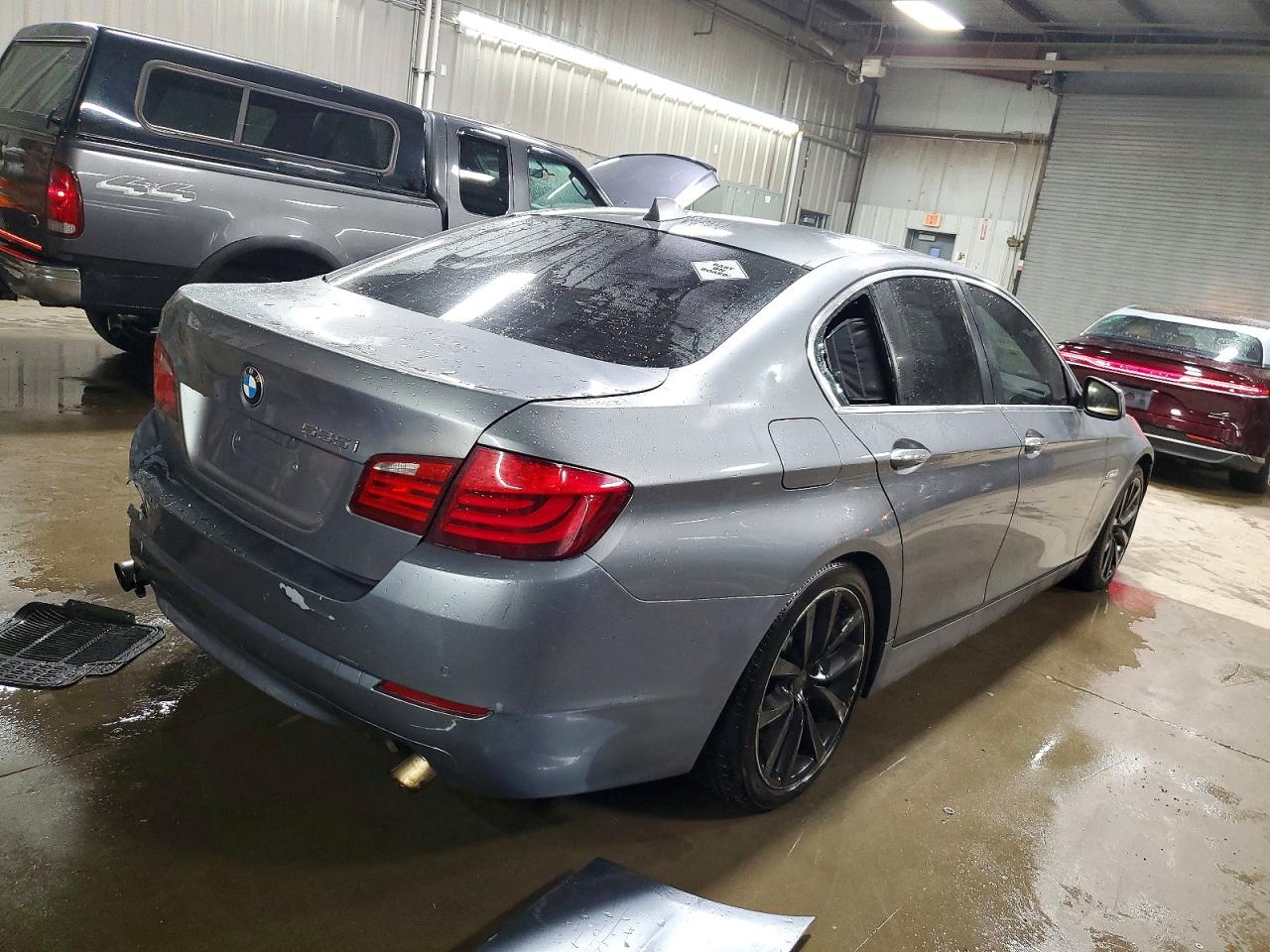 2011 BMW 535 XI photo 3