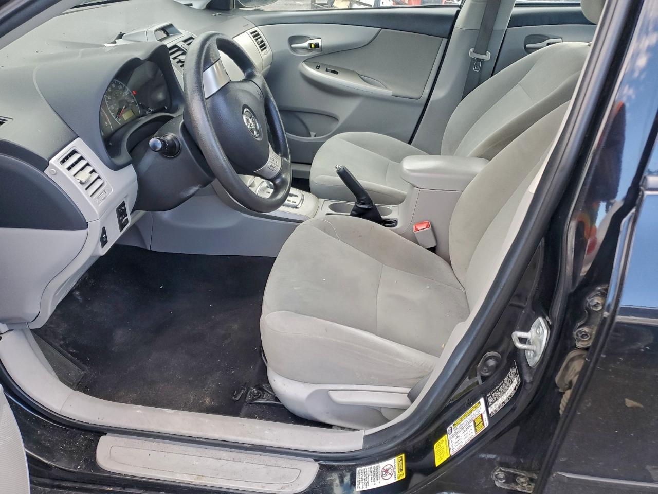 2012 TOYOTA COROLLA BASE photo 7
