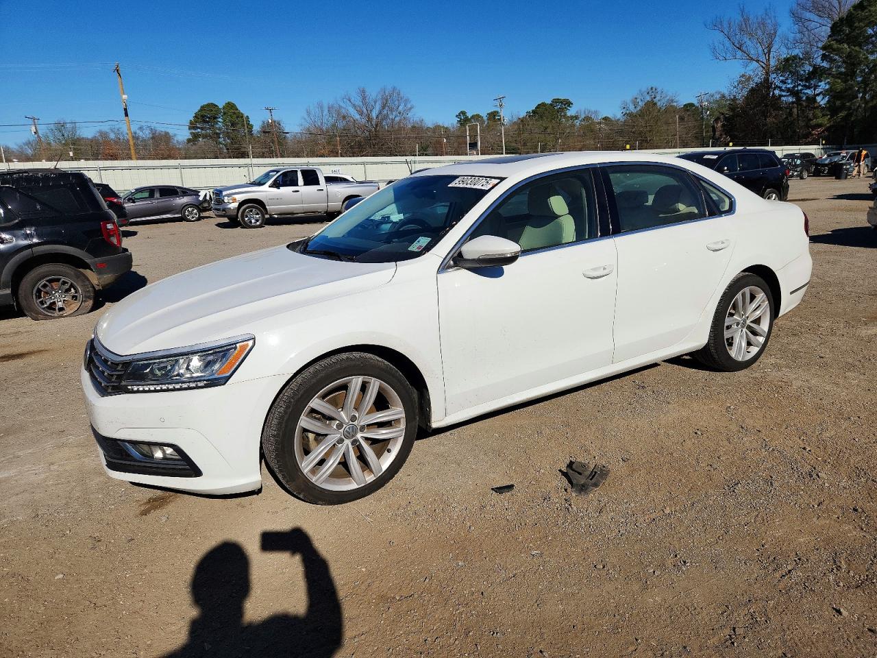 2018 VOLKSWAGEN PASSAT