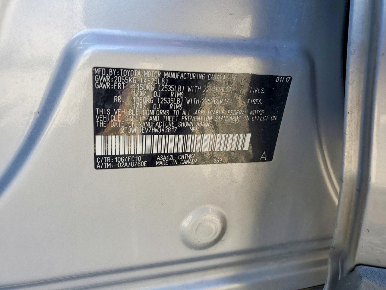 2017 TOYOTA RAV4 XLE photo 13