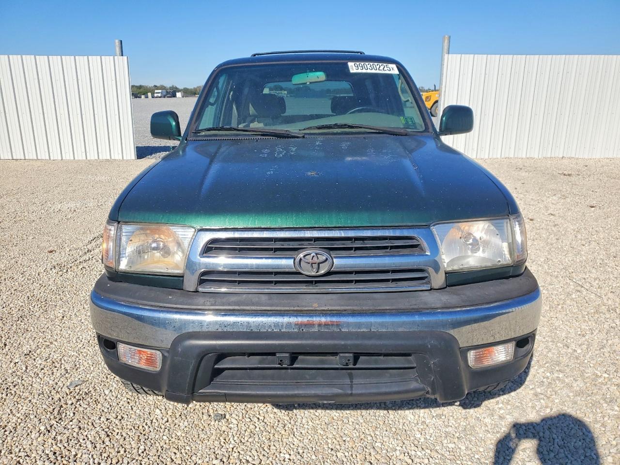 2000 TOYOTA 4RUNNER SR5 photo 9