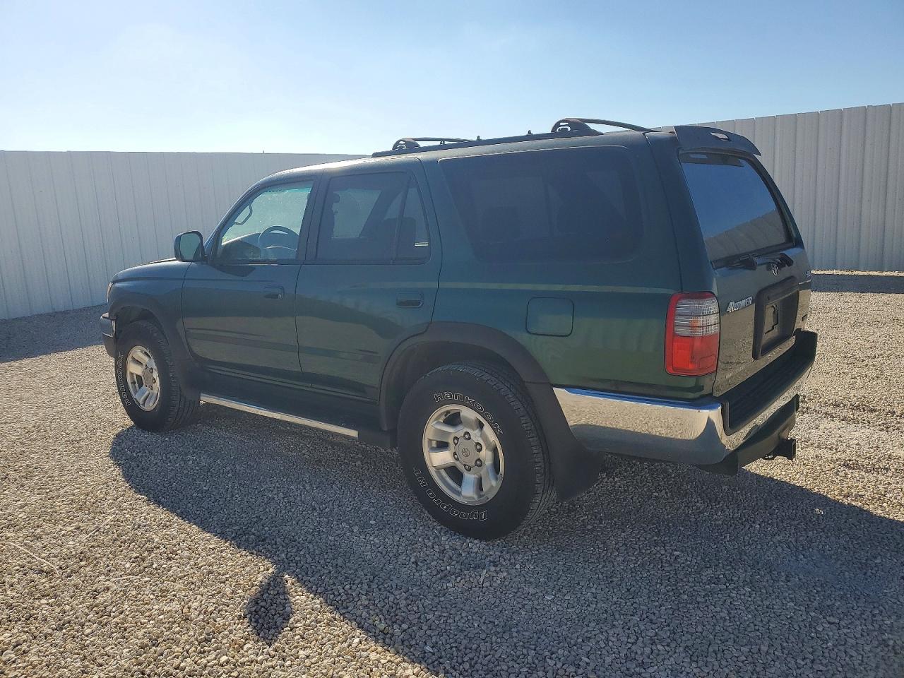 2000 TOYOTA 4RUNNER SR5 photo 3