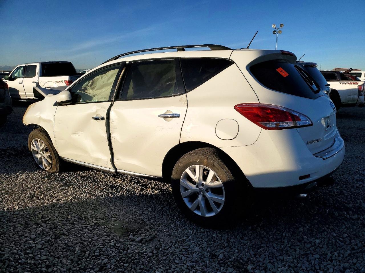 2014 NISSAN MURANO S photo 2