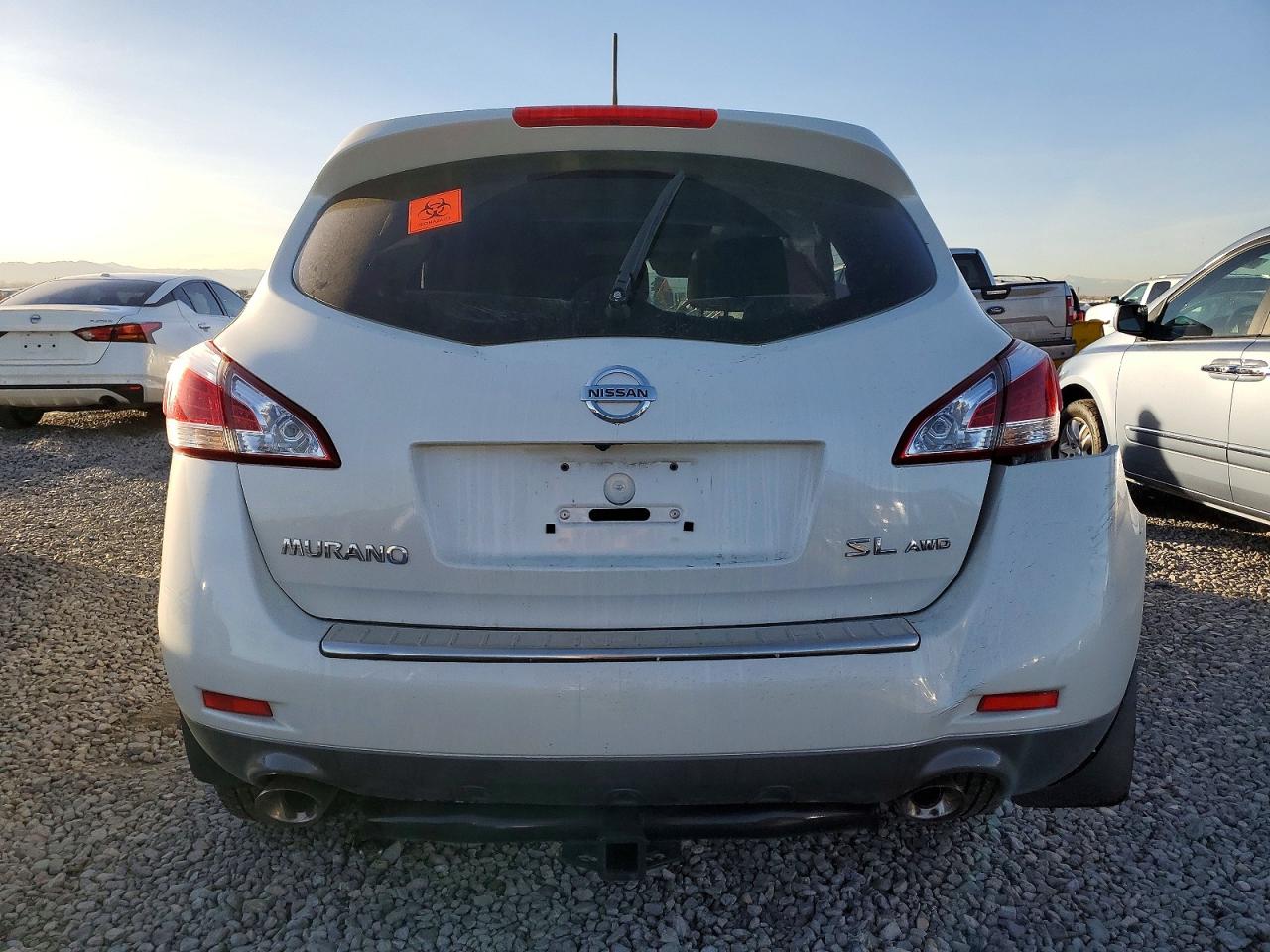 2014 NISSAN MURANO S photo 6