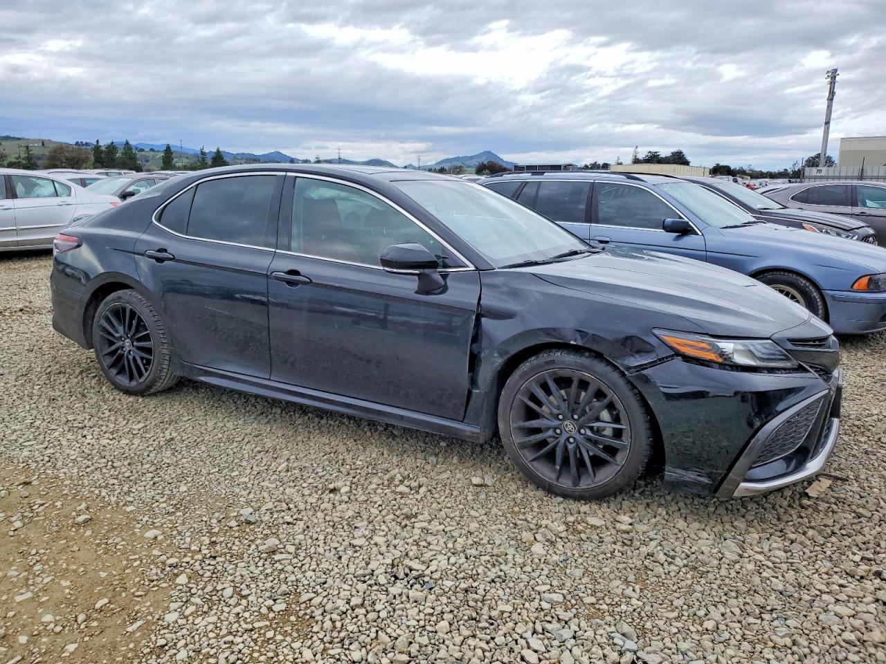 2022 TOYOTA CAMRY XSE photo 4