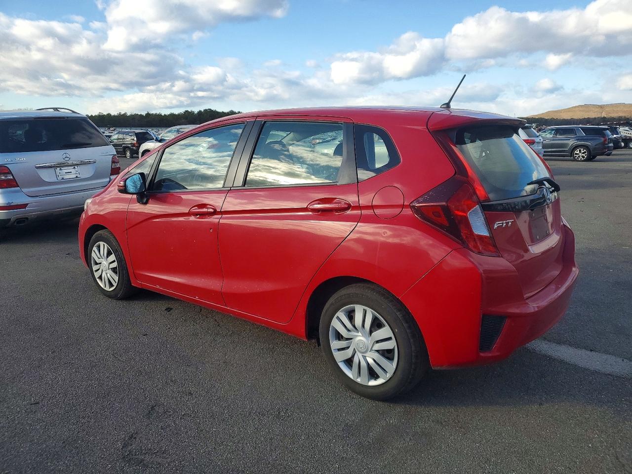 2016 HONDA FIT LX photo 2