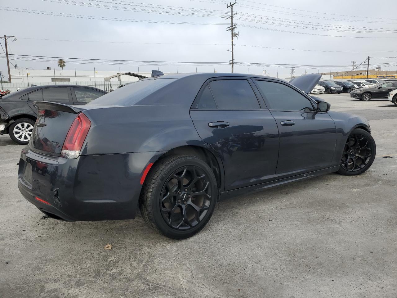2018 CHRYSLER 300 S photo 3