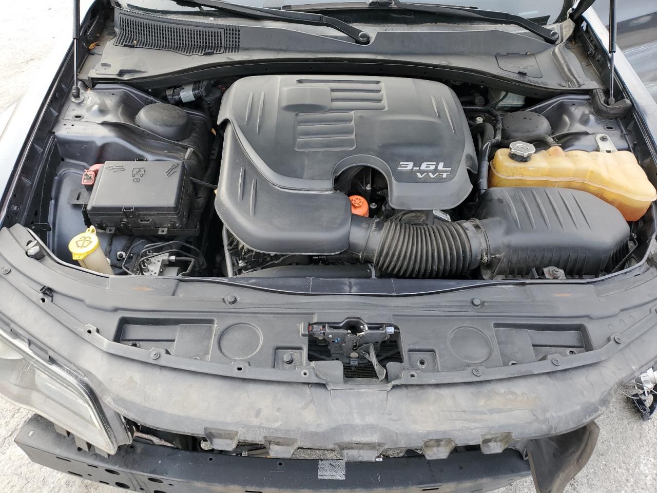 2018 CHRYSLER 300 S photo 11