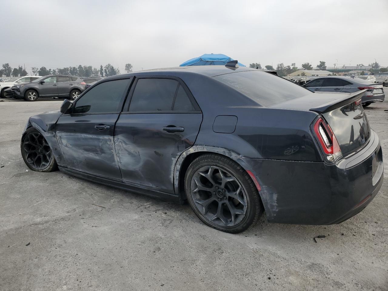 2018 CHRYSLER 300 S photo 2