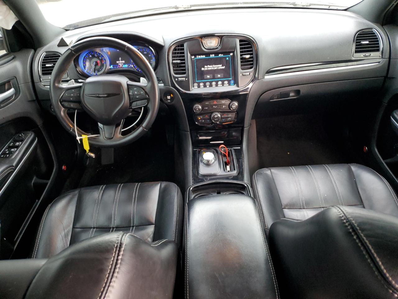 2018 CHRYSLER 300 S photo 8
