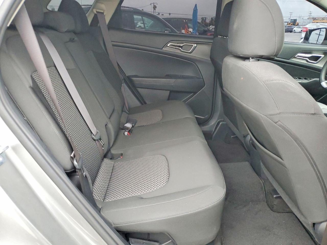 2025 KIA SPORTAGE LX photo 21