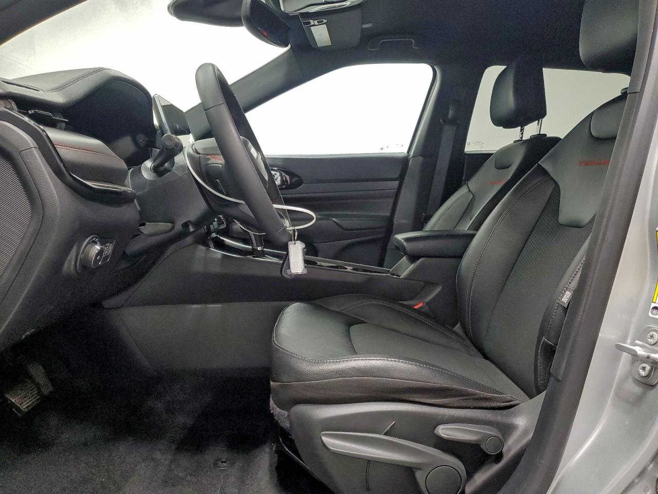 2025 JEEP COMPASS TRAILHAWK photo 7