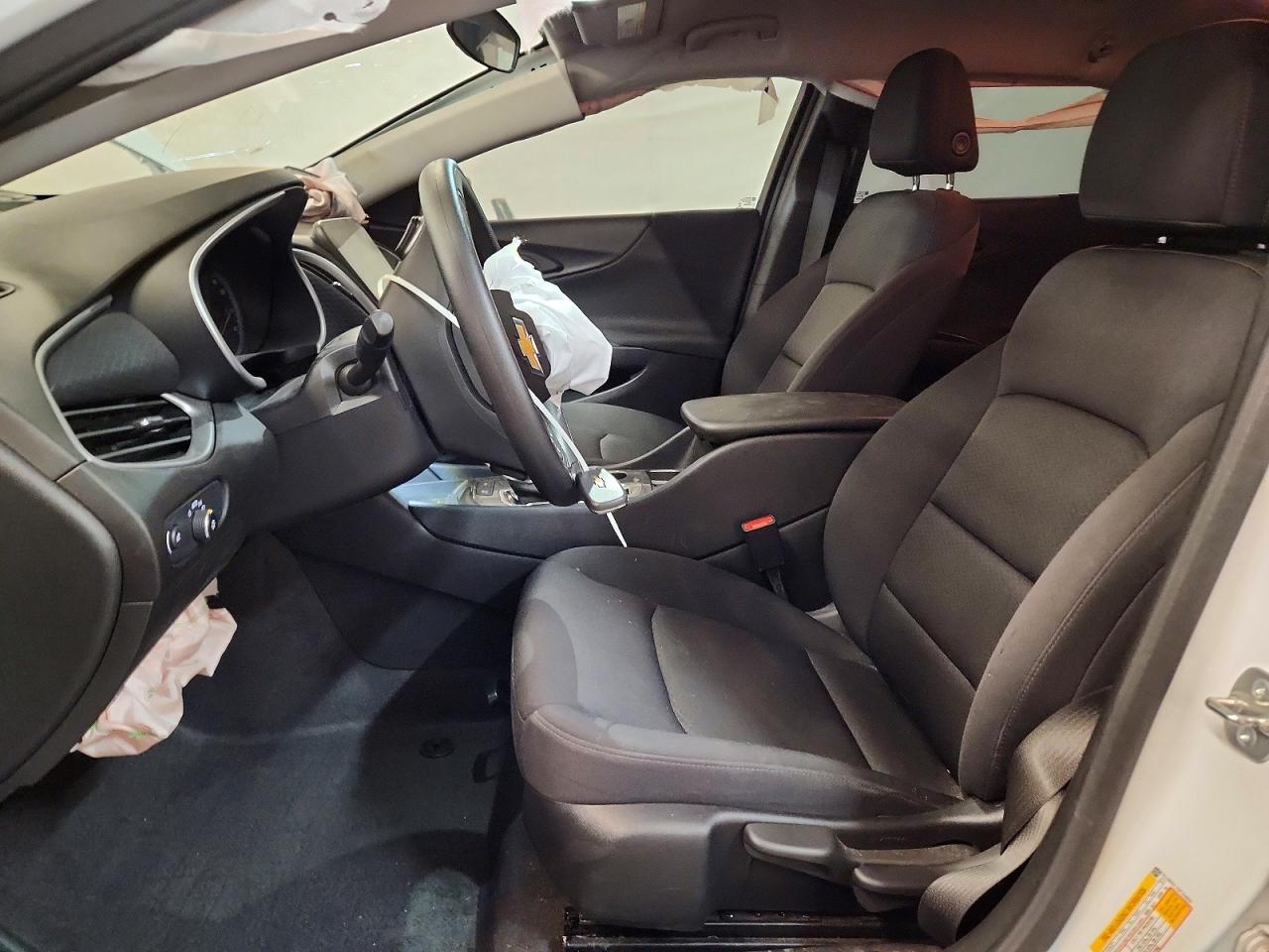 2025 CHEVROLET MALIBU LS photo 13