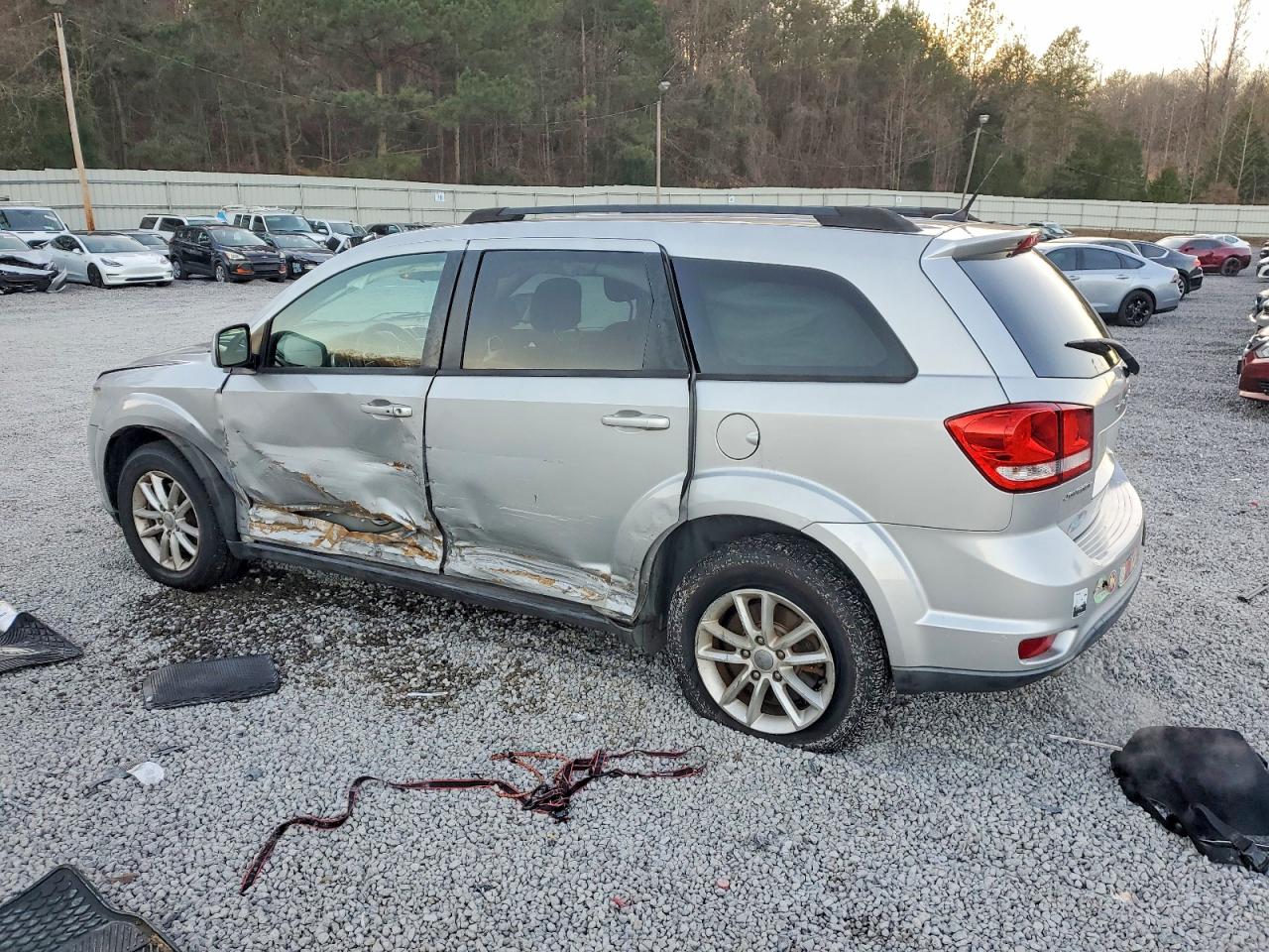 2013 DODGE JOURNEY SXT photo 2