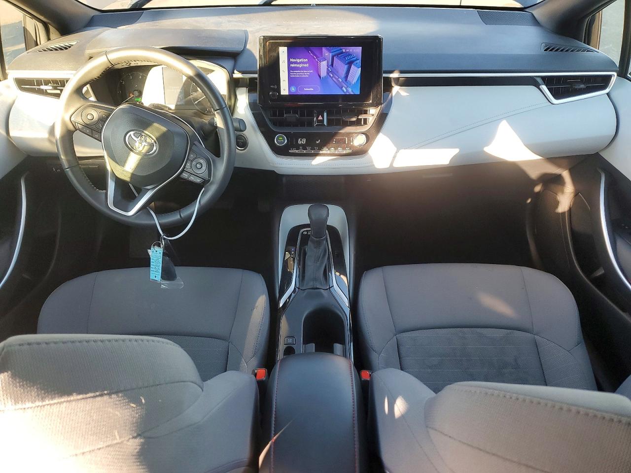2024 TOYOTA COROLLA LE photo 15