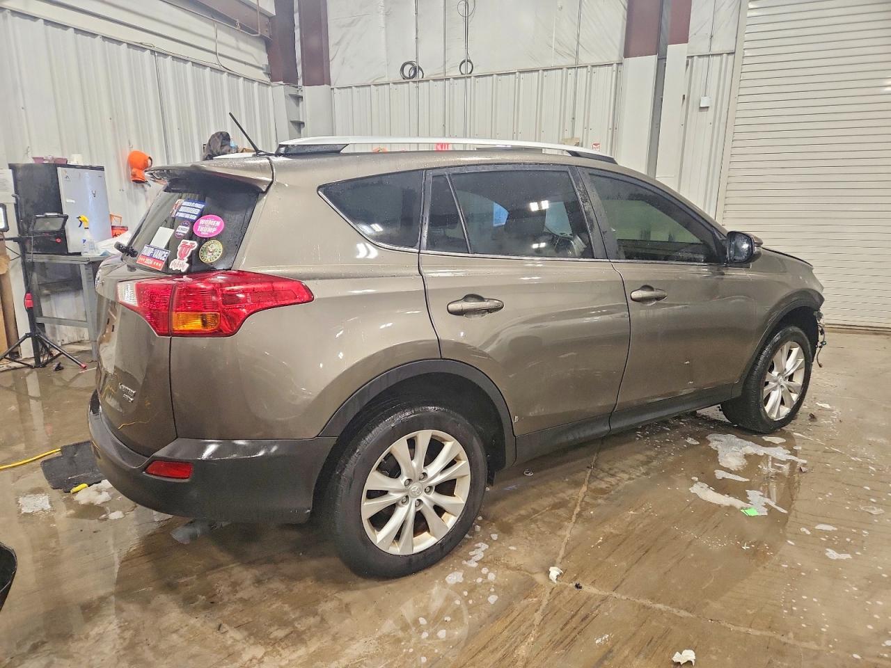 2015 TOYOTA RAV4 LIMITED photo 3