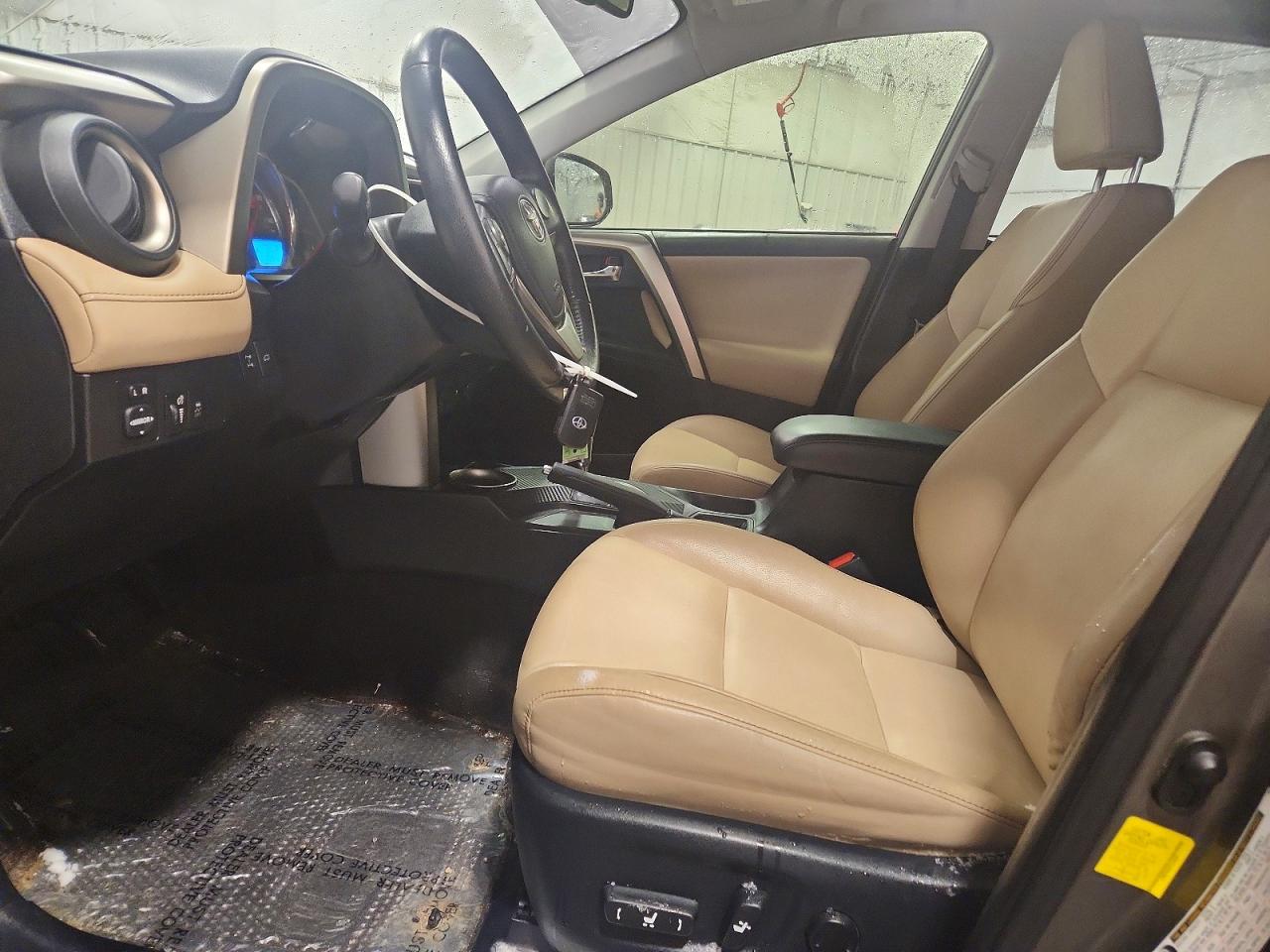 2015 TOYOTA RAV4 LIMITED photo 7