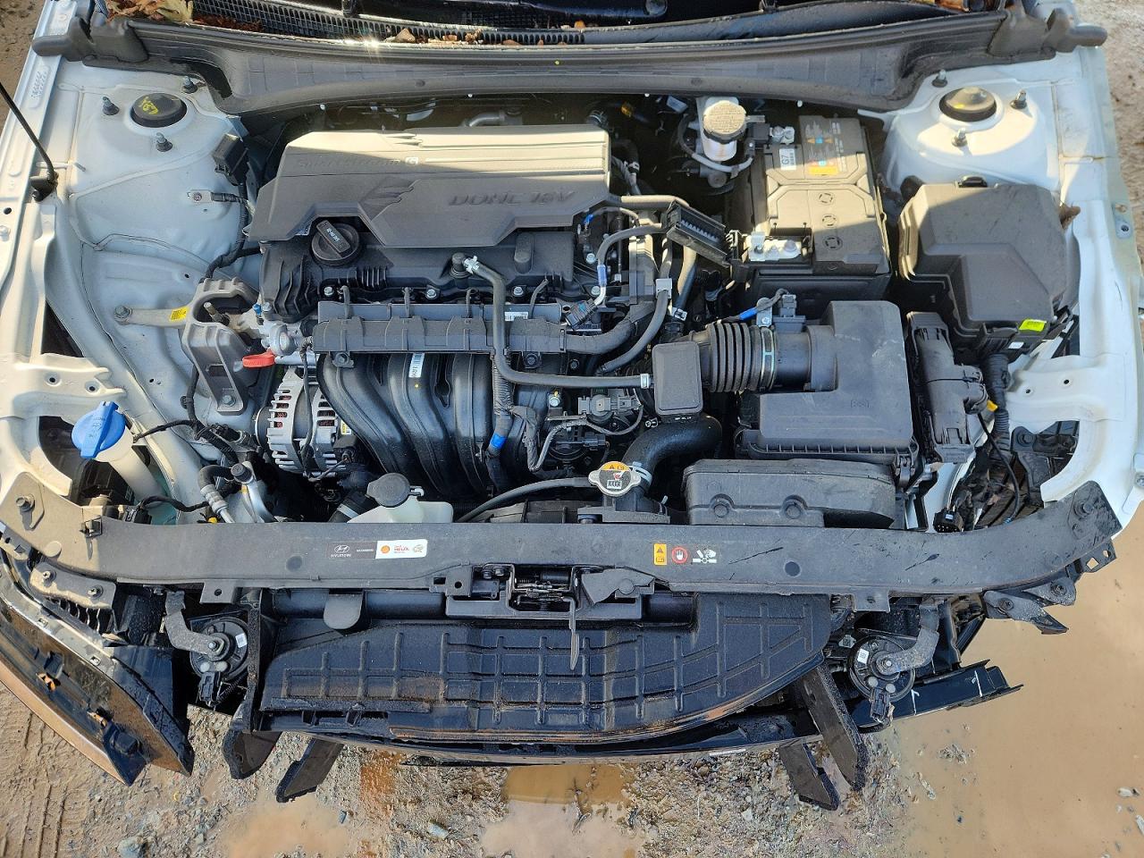 2024 HYUNDAI ELANTRA SE photo 21