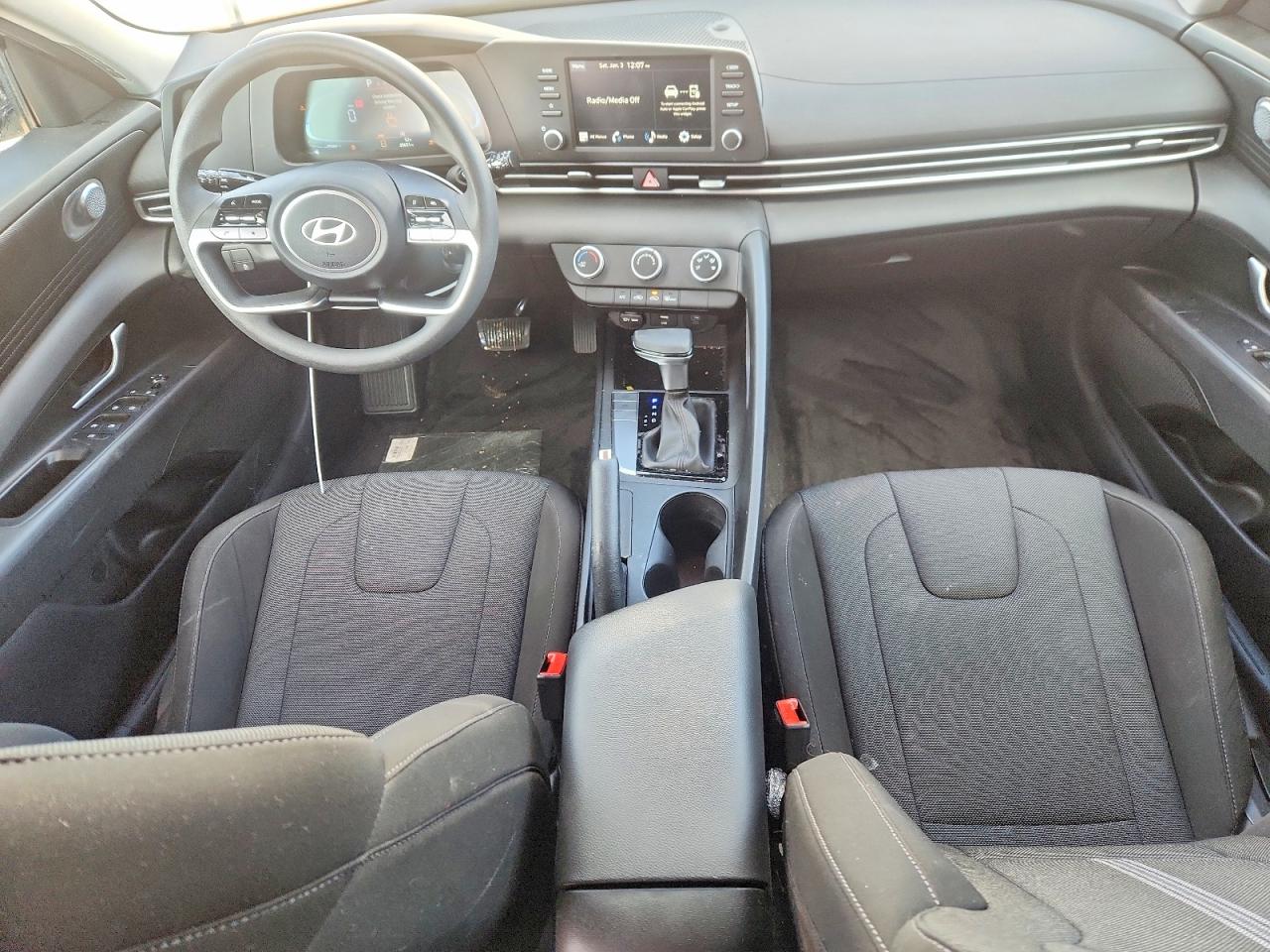 2024 HYUNDAI ELANTRA SE photo 15