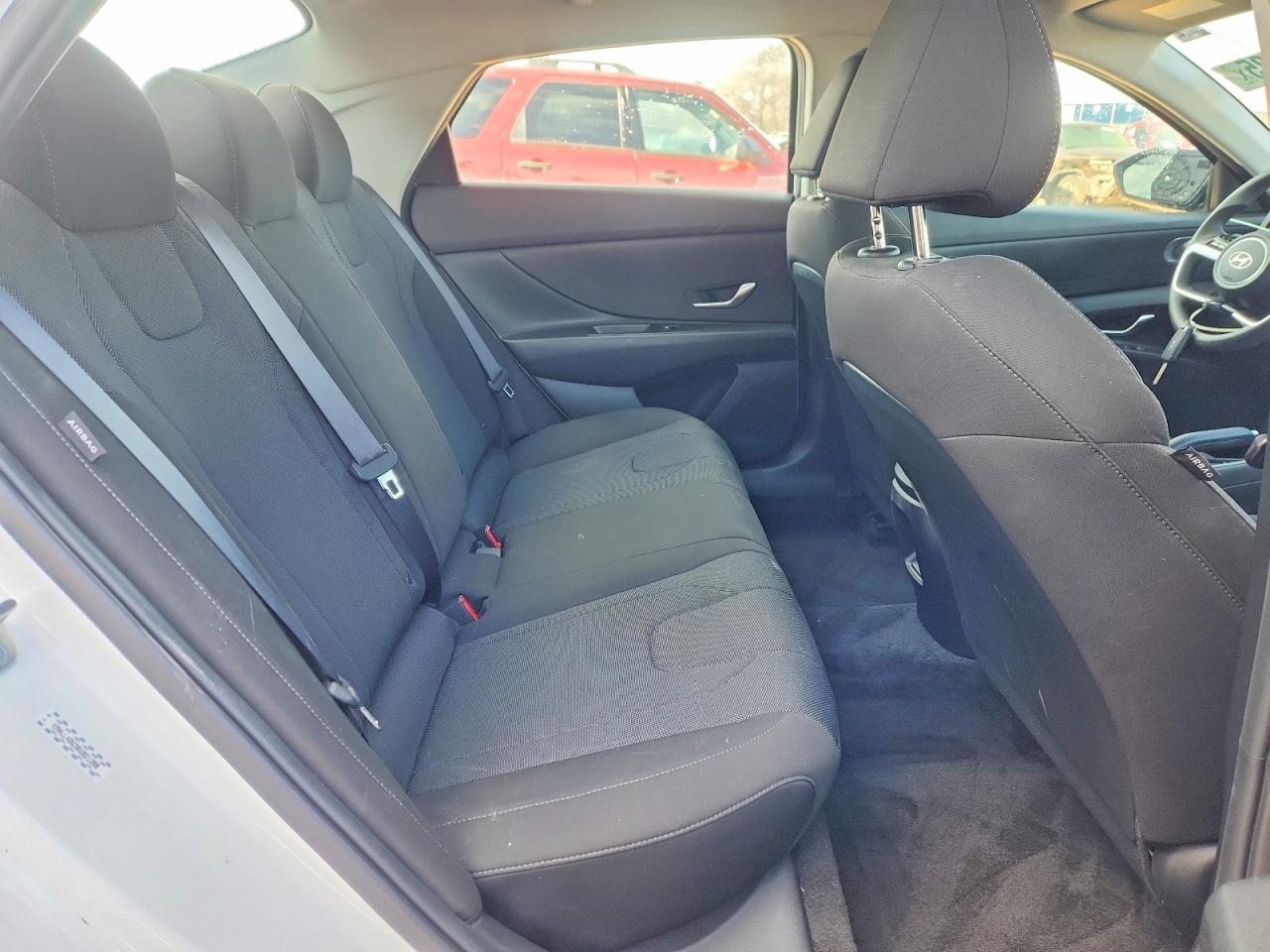 2024 HYUNDAI ELANTRA SE photo 19