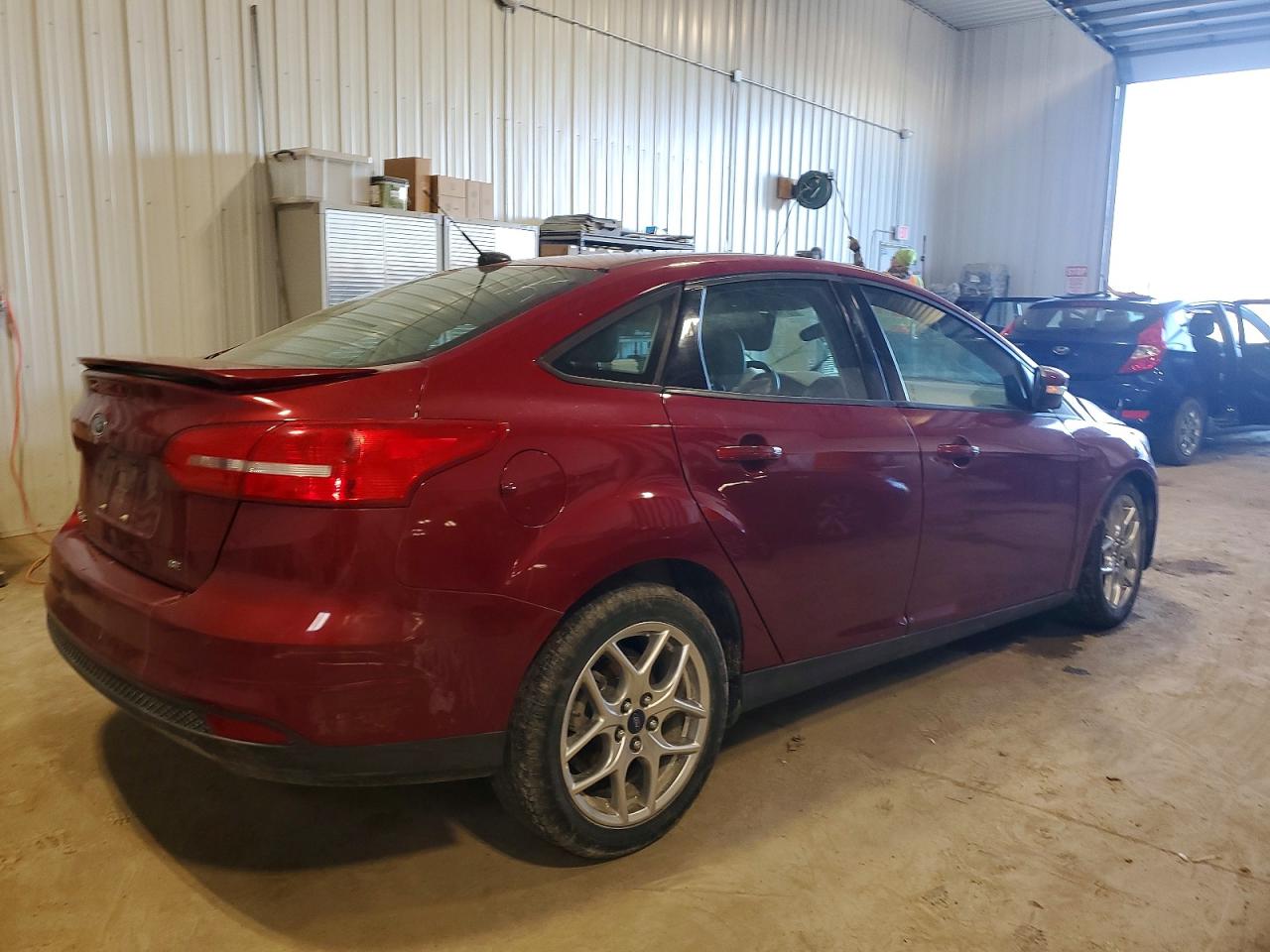 2015 FORD FOCUS SE photo 5