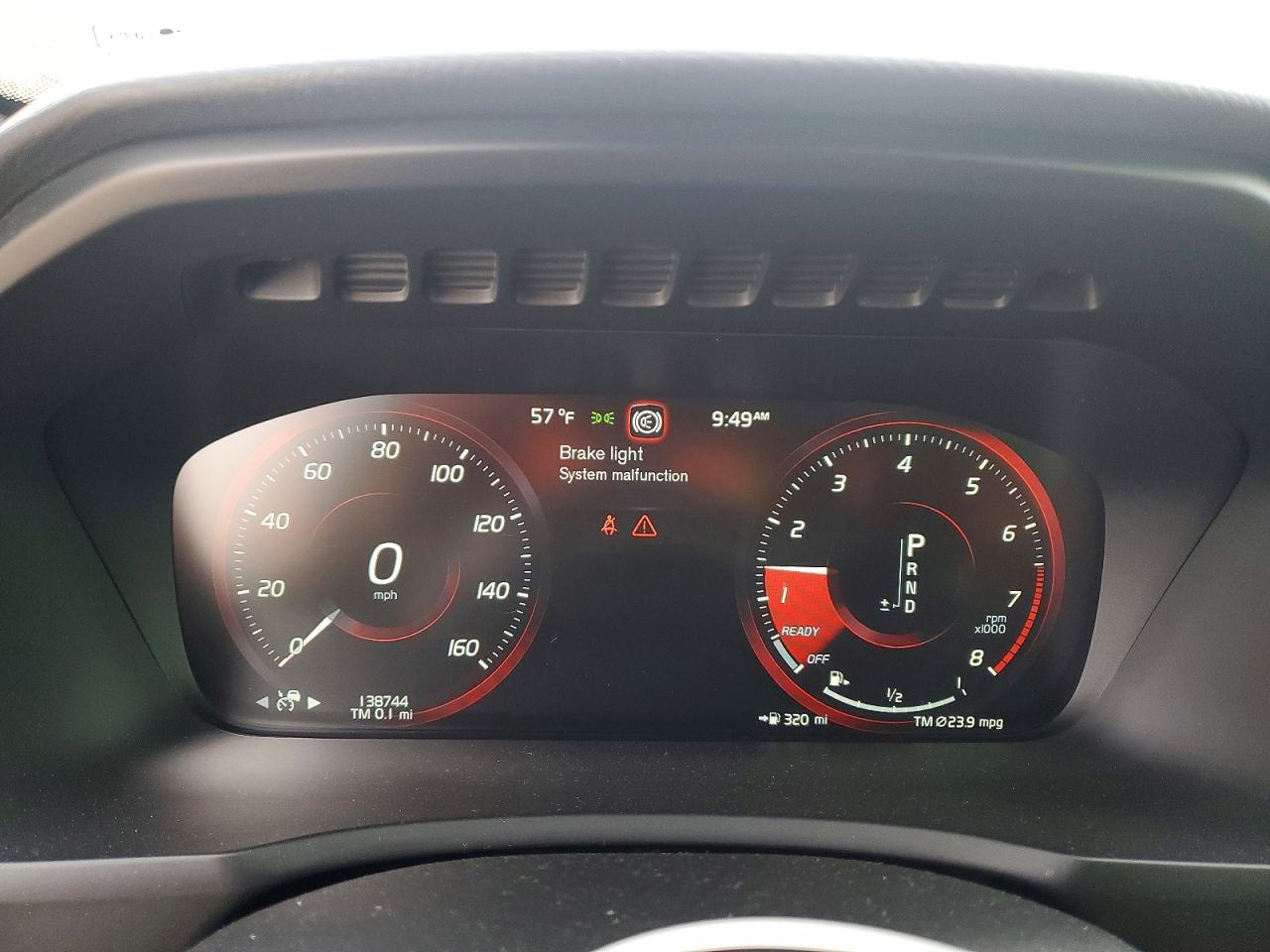 2018 VOLVO XC90 T6 photo 25