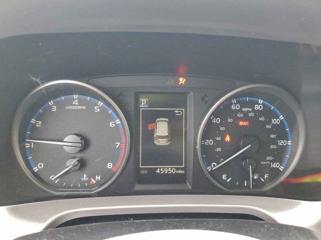 2018 TOYOTA RAV4 LE photo 9