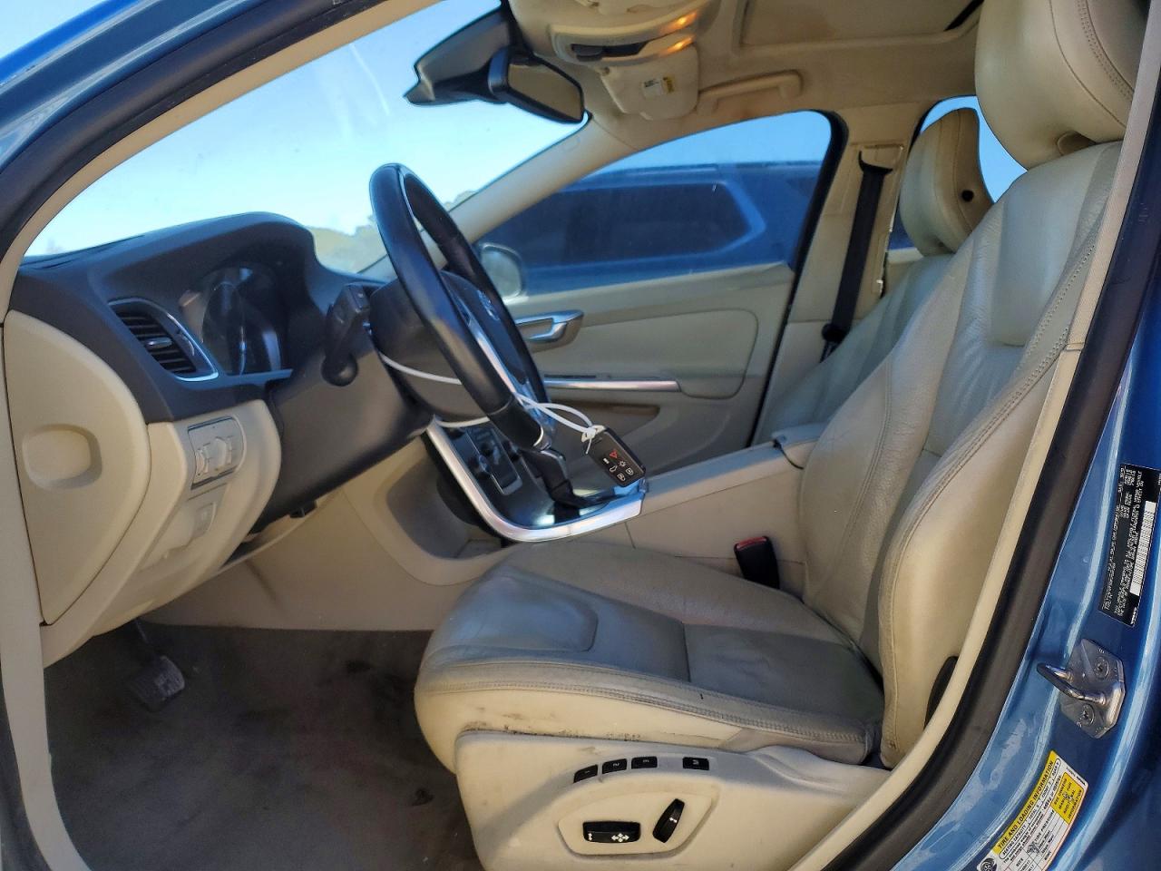 2014 VOLVO S60 T5 photo 13