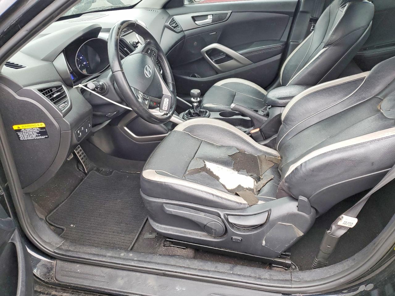 2015 HYUNDAI VELOSTER TURBO photo 7