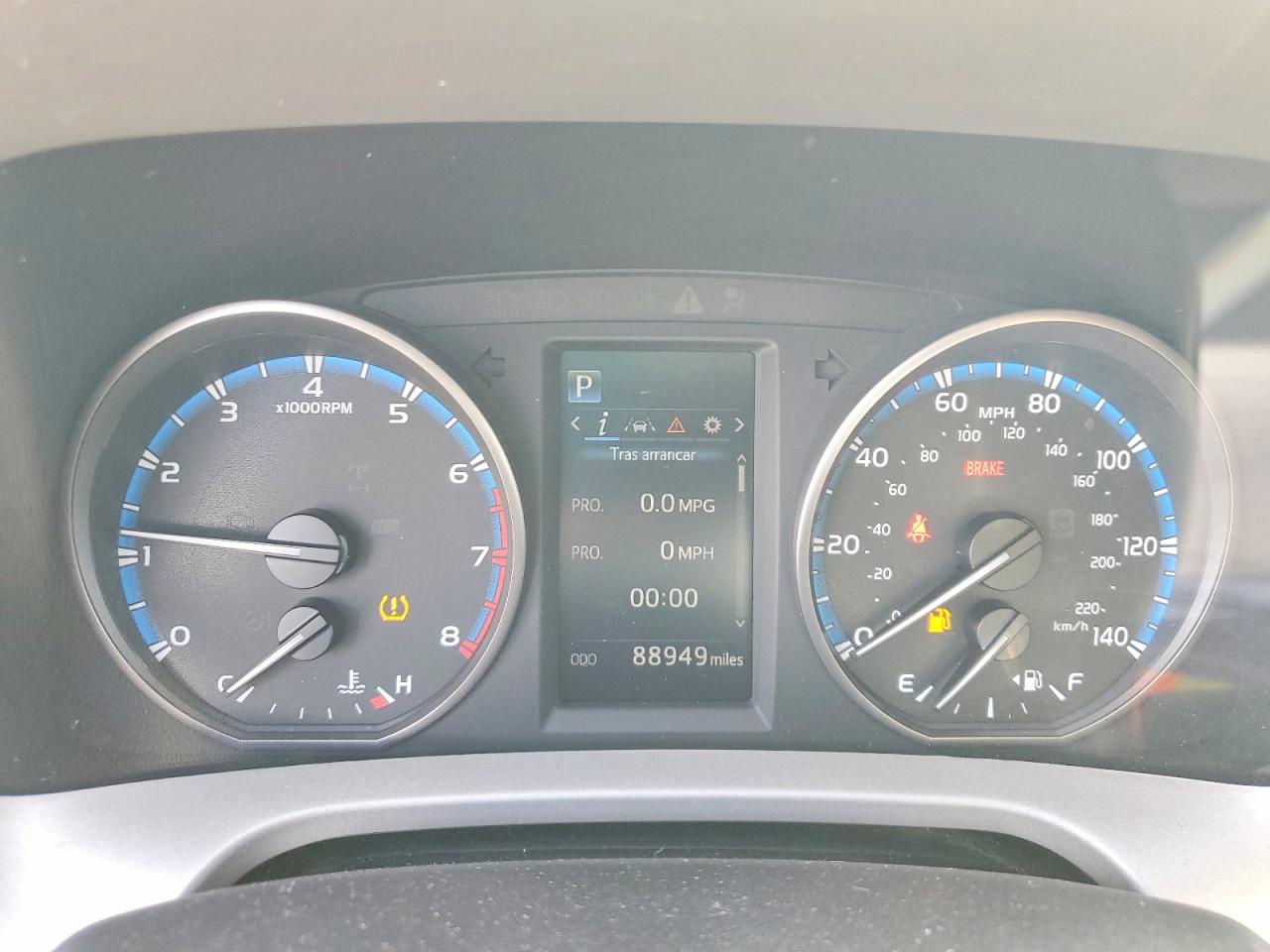 2017 TOYOTA RAV4 LE photo 9