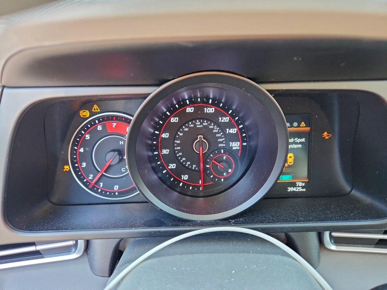 2023 HYUNDAI ELANTRA SEL photo 9
