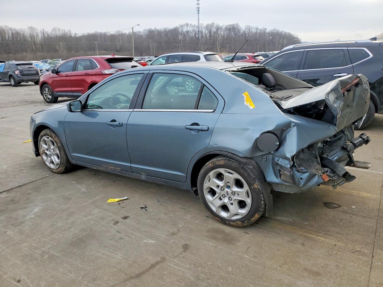 2011 FORD FUSION SE photo 3