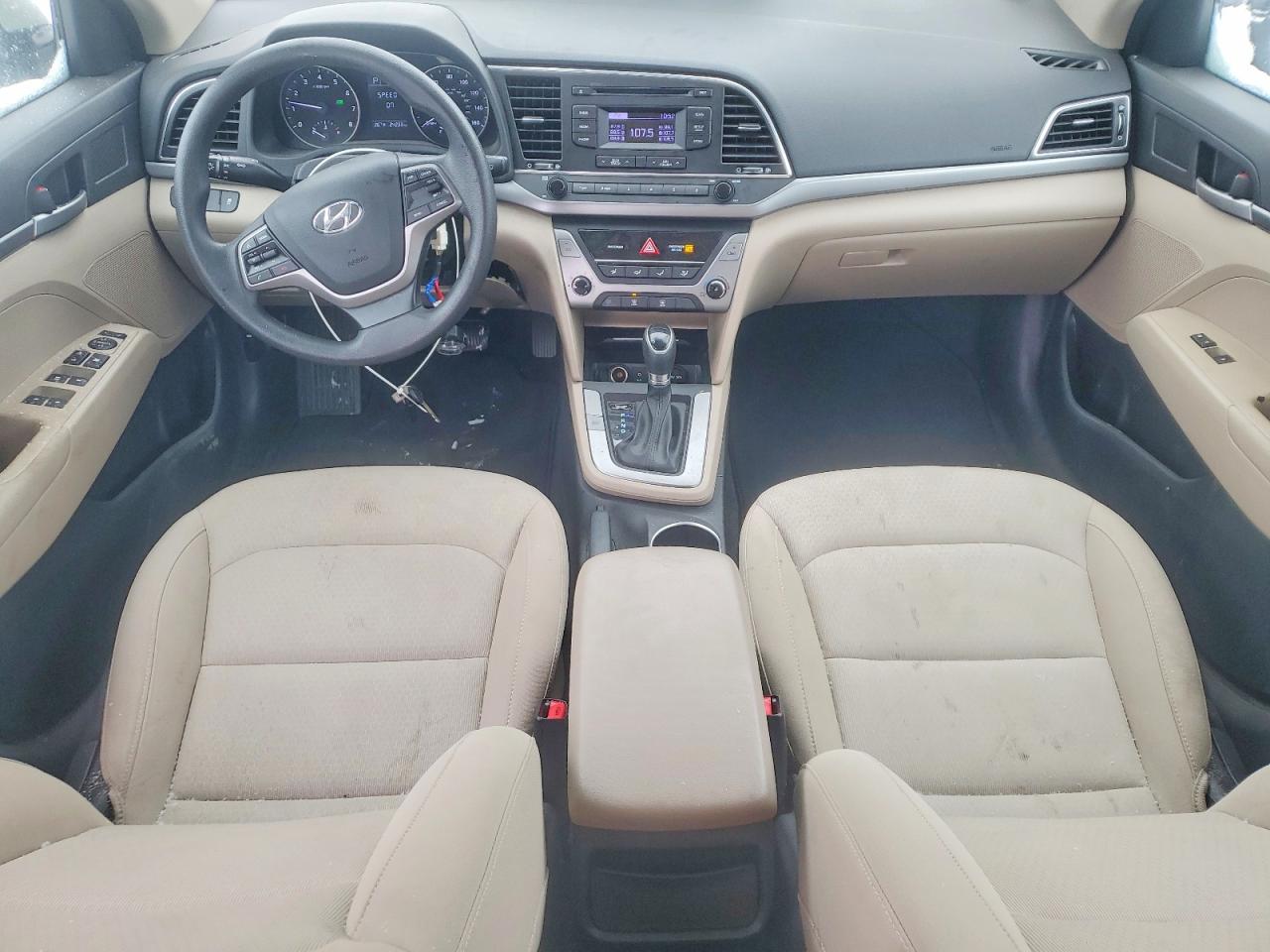 2017 HYUNDAI ELANTRA SE photo 8