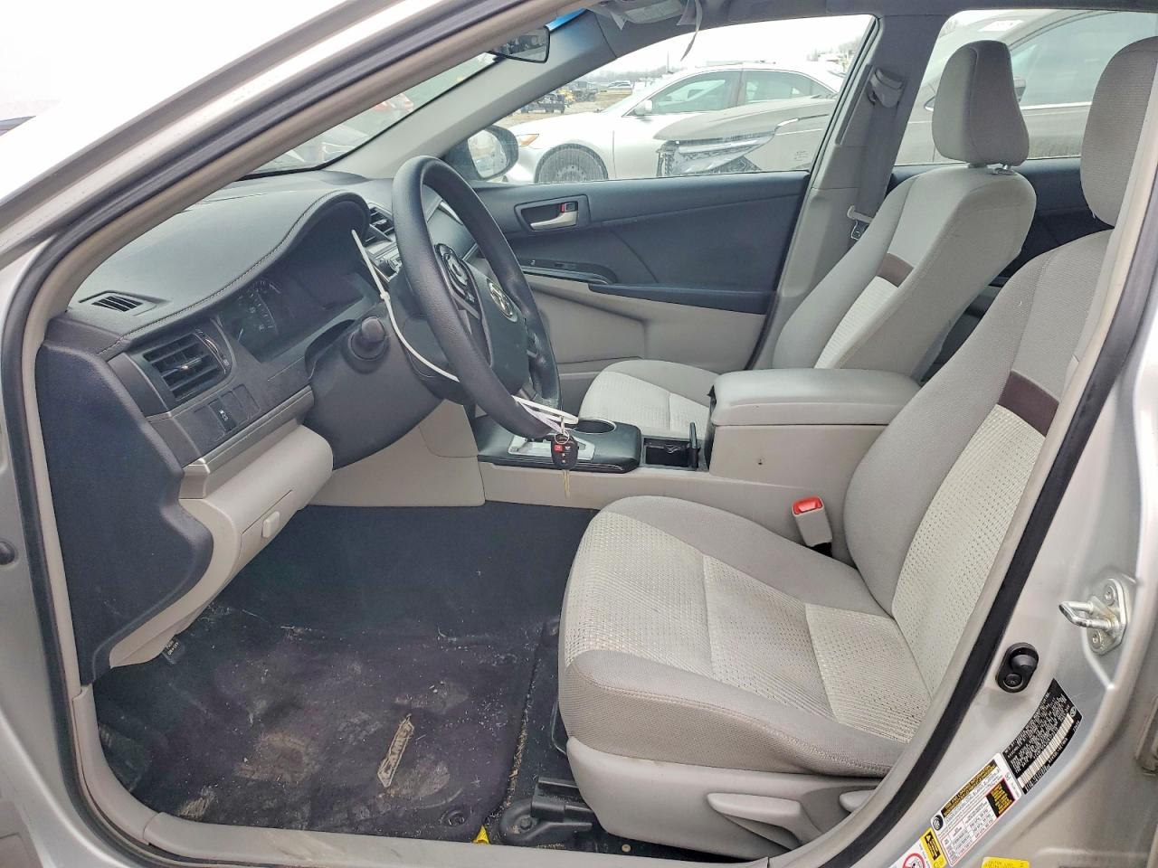 2012 TOYOTA CAMRY BASE photo 7